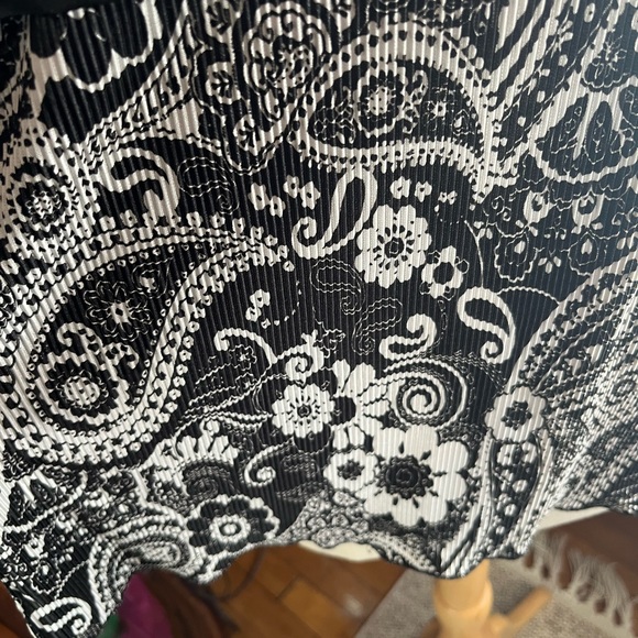 Strapless Paisley top - Picture 3 of 4